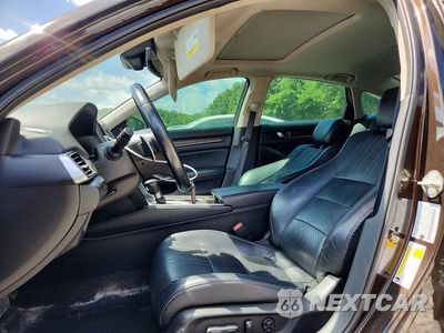 Zdjęcie 7 z 12 samochodu: 2018 HONDA ACCORD TOURING VIN:1HGCV1F94JA081351 - miniatura