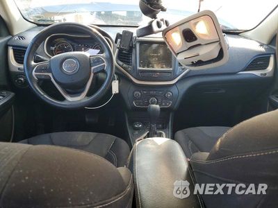 Zdjęcie 8 z 13 samochodu: 2015 JEEP CHEROKEE LATITUDE VIN:1C4PJMCS8FW626546 - miniatura