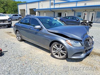 Czwarte zdjęcie samochodu z boku: 2018 MERCEDES-BENZ C 300 VIN:55SWF4JB8JU239927 - miniatura