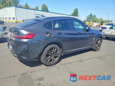 Trzecie zdjęcie samochodu z tyłu: 2023 BMW X4 M VIN:5YM23EC02P9T18059 - miniatura