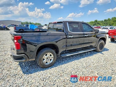 Trzecie zdjęcie samochodu z tyłu: 2019 CHEVROLET SILVERADO K1500 HIGH COUNTRY VIN:1GCUYHEL1KZ271613 - miniatura