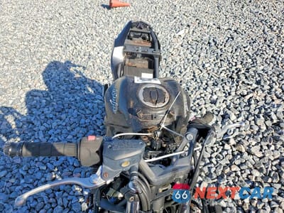Piąte zdjęcie samochodu w środku: 2019 KAWASAKI EX650 F VIN:JKAEXEK17KDA33994 - miniatura