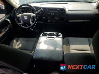 Zdjęcie 8 z 12 samochodu: 2011 GMC SIERRA K1500 SLE VIN:1GTR2VE36BZ124497 - miniatura