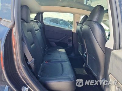 Zdjęcie 10 z 12 samochodu: 2024 TESLA MODEL Y VIN:7SAYGDED4RF018505 - miniatura