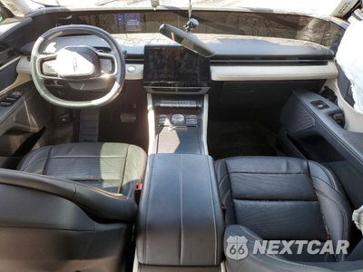 Zdjęcie 8 z 13 samochodu: 2024 LINCOLN NAUTILUS PREMIERE VIN:5LMPJ8J49RJ835249 - miniatura