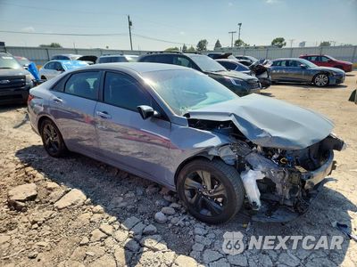 Czwarte zdjęcie samochodu z boku: 2022 HYUNDAI ELANTRA SEL VIN:KMHLM4AG9NU331174 - miniatura