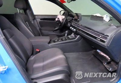 Piąte zdjęcie samochodu w środku: 2025 HONDA CIVIC SPORT VIN:JHMFL4H88SX002154 - miniatura