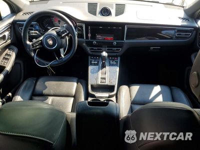Zdjęcie 8 z 14 samochodu: 2023 PORSCHE MACAN S VIN:WP1AG2A50PLB39753 - miniatura
