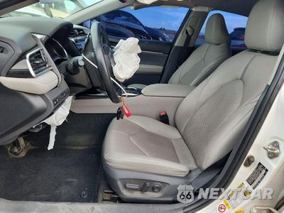 Zdjęcie 7 z 13 samochodu: 2018 TOYOTA CAMRY XSE VIN:4T1B61HK8JU148857 - miniatura