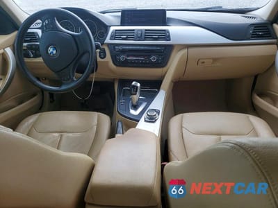 Zdjęcie 8 z 12 samochodu: 2013 BMW 328 I VIN:WBA3A5C53DF355677 - miniatura