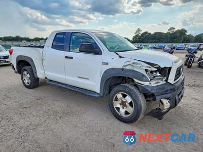 Czwarte zdjęcie samochodu z boku: 2007 TOYOTA TUNDRA SR5 VIN:5TFRV54137X013299 - miniatura
