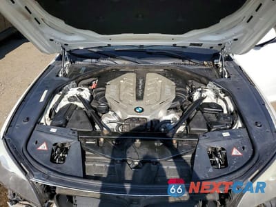 Zdjęcie 11 z 13 samochodu: 2011 BMW 750 LI VIN:WBAKB8C55BC852108 - miniatura