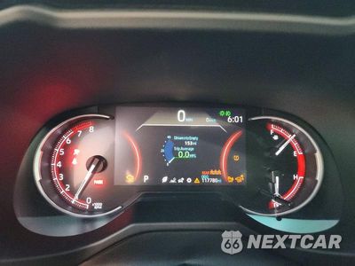 Zdjęcie 15 z 22 samochodu: 2021 TOYOTA RAV4 VIN:2T3S1RFV3MW207206 - miniatura