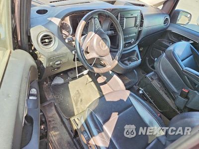 Zdjęcie 8 z 13 samochodu: 2018 MERCEDES-BENZ METRIS VIN:WD4PG2EE9J3353420 - miniatura
