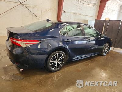 Trzecie zdjęcie samochodu z tyłu: 2019 TOYOTA CAMRY SE VIN:4T1B11HK0KU680457 - miniatura