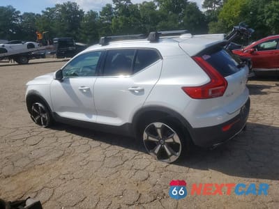Drugie zdjęcie samochodu z przodu: 2019 VOLVO XC40 T5 INSCRIPTION VIN:YV4162UL8K2102878 - miniatura