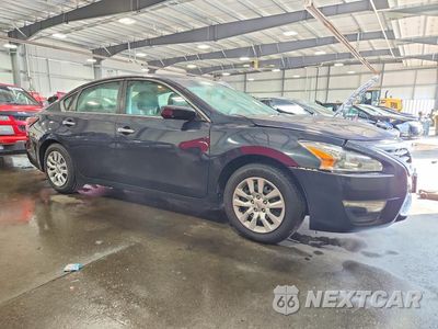 Czwarte zdjęcie samochodu z boku: 2015 NISSAN ALTIMA 2.5 S VIN:1N4AL3APXFC281147 - miniatura