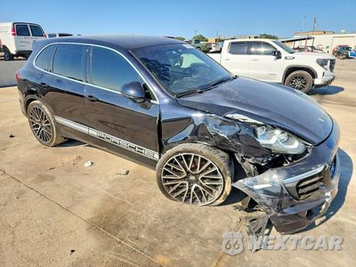 Czwarte zdjęcie samochodu z boku: 2016 PORSCHE CAYENNE VIN:WP1AA2A22GLA02336 - miniatura