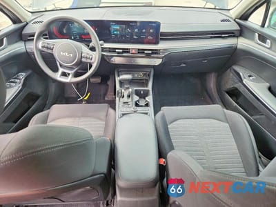 Zdjęcie 8 z 12 samochodu: 2025 KIA K5 LXS VIN:KNAG24J75S5346737 - miniatura