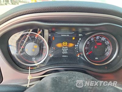 Zdjęcie 9 z 13 samochodu: 2019 DODGE CHALLENGER SXT VIN:2C3CDZAG7KH701753 - miniatura