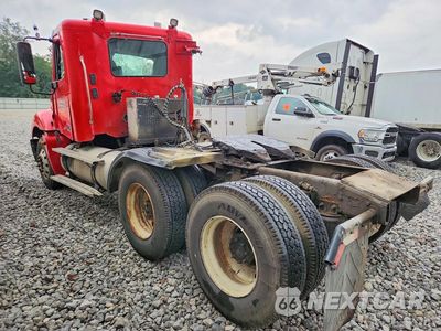 Drugie zdjęcie samochodu z przodu: 2006 FREIGHTLINER COLUMBIA 120 SEMI TRUCK VIN:1FUJA6CK36LV59558 - miniatura