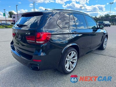 Czwarte zdjęcie samochodu z boku: 2018 BMW X5 XDRIVE50I VIN:5UXKR6C55J0U15260 - miniatura