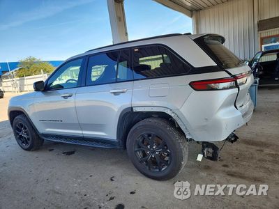 Drugie zdjęcie samochodu z przodu: 2024 JEEP GRAND CHEROKEE LAREDO VIN:1C4RJHAGXR8589619 - miniatura