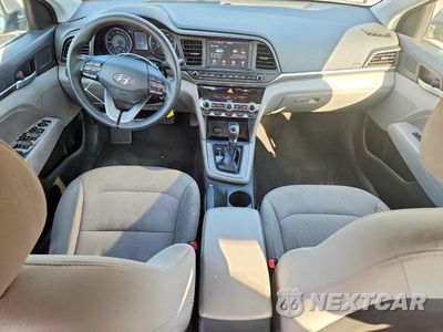 Zdjęcie 8 z 13 samochodu: 2020 HYUNDAI ELANTRA SEL VIN:5NPD84LF3LH555470 - miniatura
