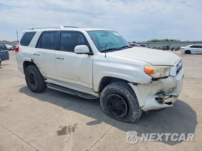 Czwarte zdjęcie samochodu z boku: 2013 TOYOTA 4RUNNER SR5 VIN:JTEBU5JR1D5119395 - miniatura