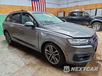 Czwarte zdjęcie samochodu z boku: 2018 AUDI Q7 PRESTIGE VIN:WA1VAAF77JD023583 - miniatura
