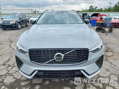 Piąte zdjęcie samochodu w środku: 2025 VOLVO XC60 ULTRA VIN:YV4H60RM5S1139168 - miniatura