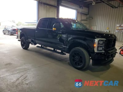 Czwarte zdjęcie samochodu z boku: 2024 FORD F250 SUPER DUTY VIN:1FT8W2BT9REF78389 - miniatura