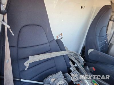 Zdjęcie 10 z 12 samochodu: 2022 CHEVROLET EXPRESS G3500 VIN:1GB0GRF70N1198136 - miniatura