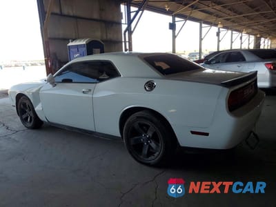 Drugie zdjęcie samochodu z przodu: 2012 DODGE CHALLENGER SXT VIN:2C3CDYAG0CH135446 - miniatura