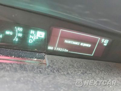 Zdjęcie 9 z 12 samochodu: 2015 TOYOTA PRIUS TWO VIN:JTDKN3DUXF2003347 - miniatura