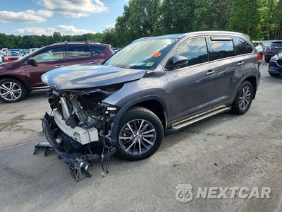 2018 TOYOTA HIGHLANDER XLE 5TDKZRFH7JS536975 - główne zdjęcie licytacji z USA - miniatura