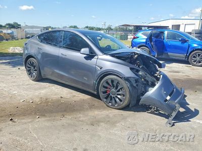 Czwarte zdjęcie samochodu z boku: 2022 TESLA MODEL Y VIN:7SAYGDEF2NF451719 - miniatura