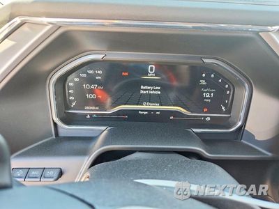 Zdjęcie 9 z 13 samochodu: 2025 GMC SIERRA K1500 DENALI VIN:1GTUUGEL6SZ212997 - miniatura