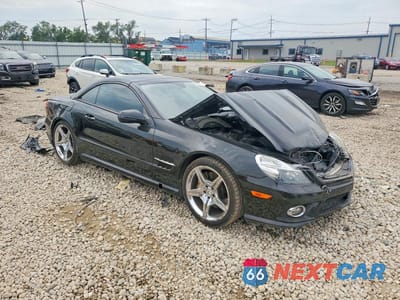 Czwarte zdjęcie samochodu z boku: 2011 MERCEDES-BENZ SL 550 VIN:WDBSK7BA6BF161534 - miniatura