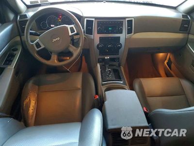 Zdjęcie 8 z 14 samochodu: 2008 JEEP GRAND CHEROKEE LAREDO VIN:1J8GR48K18C230909 - miniatura