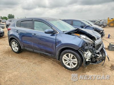 Czwarte zdjęcie samochodu z boku: 2018 KIA SPORTAGE LX VIN:KNDPMCACXJ7447599 - miniatura