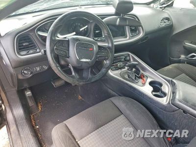 Zdjęcie 8 z 12 samochodu: 2020 DODGE CHALLENGER SXT VIN:2C3CDZAG9LH211008 - miniatura