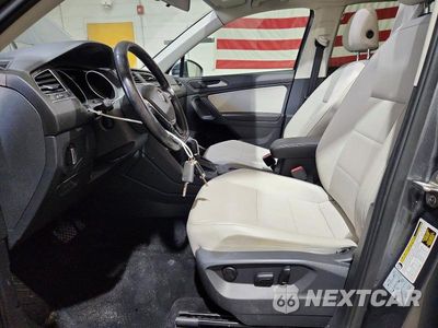 Zdjęcie 7 z 13 samochodu: 2019 VOLKSWAGEN TIGUAN SE VIN:3VV2B7AX0KM013758 - miniatura