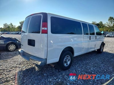 Czwarte zdjęcie samochodu z boku: 2019 CHEV EXPRESS CA VIN:1GAZGPFG9K1257549 - miniatura