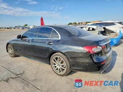 Drugie zdjęcie samochodu z przodu: 2022 MERCEDES-BENZ E 350 VIN:W1KZF8DB0NB044257 - miniatura