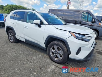 Czwarte zdjęcie samochodu z boku: 2025 TOYOTA RAV4 HYBRID XLE VIN:4T3RWRFV7SU164700 - miniatura