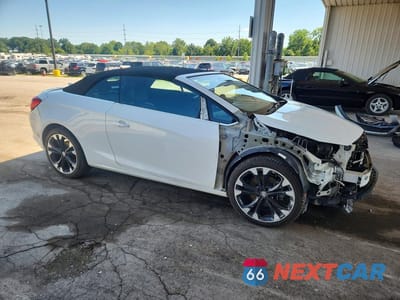 Czwarte zdjęcie samochodu z boku: 2019 BUICK CASCADA SPORT TOURING VIN:W04WJ3N57KG359718 - miniatura