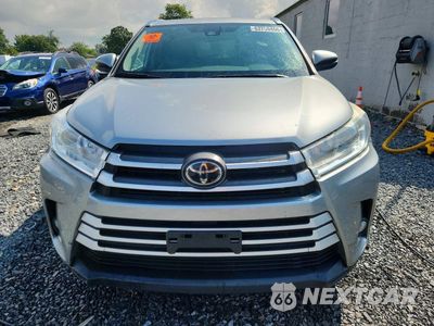 Piąte zdjęcie samochodu w środku: 2018 TOYOTA HIGHLANDER XLE VIN:5TDJZRFH4JS532359 - miniatura