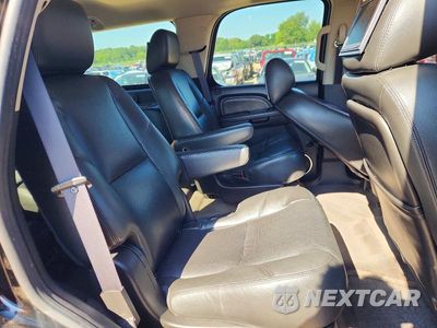 Zdjęcie 11 z 13 samochodu: 2011 GMC YUKON DENALI VIN:1GKS2EEF1BR287980 - miniatura