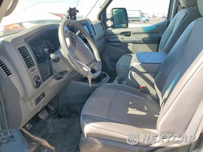 Zdjęcie 7 z 14 samochodu: 2016 NISSAN NV 2500 HD SV VIN:1N6AF0KY5GN815908 - miniatura